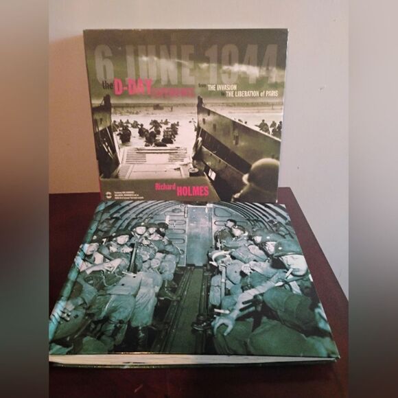 Green Vintage Accents Coffee Table Book - Picture 1 of 6